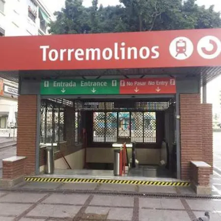Happy Apartamento - Terraza 托雷莫利诺斯